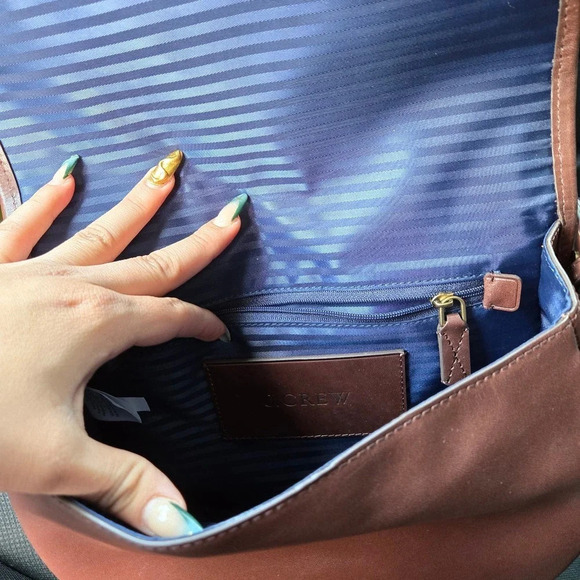 J.Crew Brown Classic Leather Saddle Crossbody Bag - Picture 2 of 10